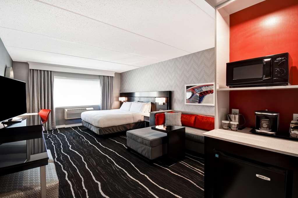 Doubletree By Hilton Deadwood At Cadillac Jack'S Room photo