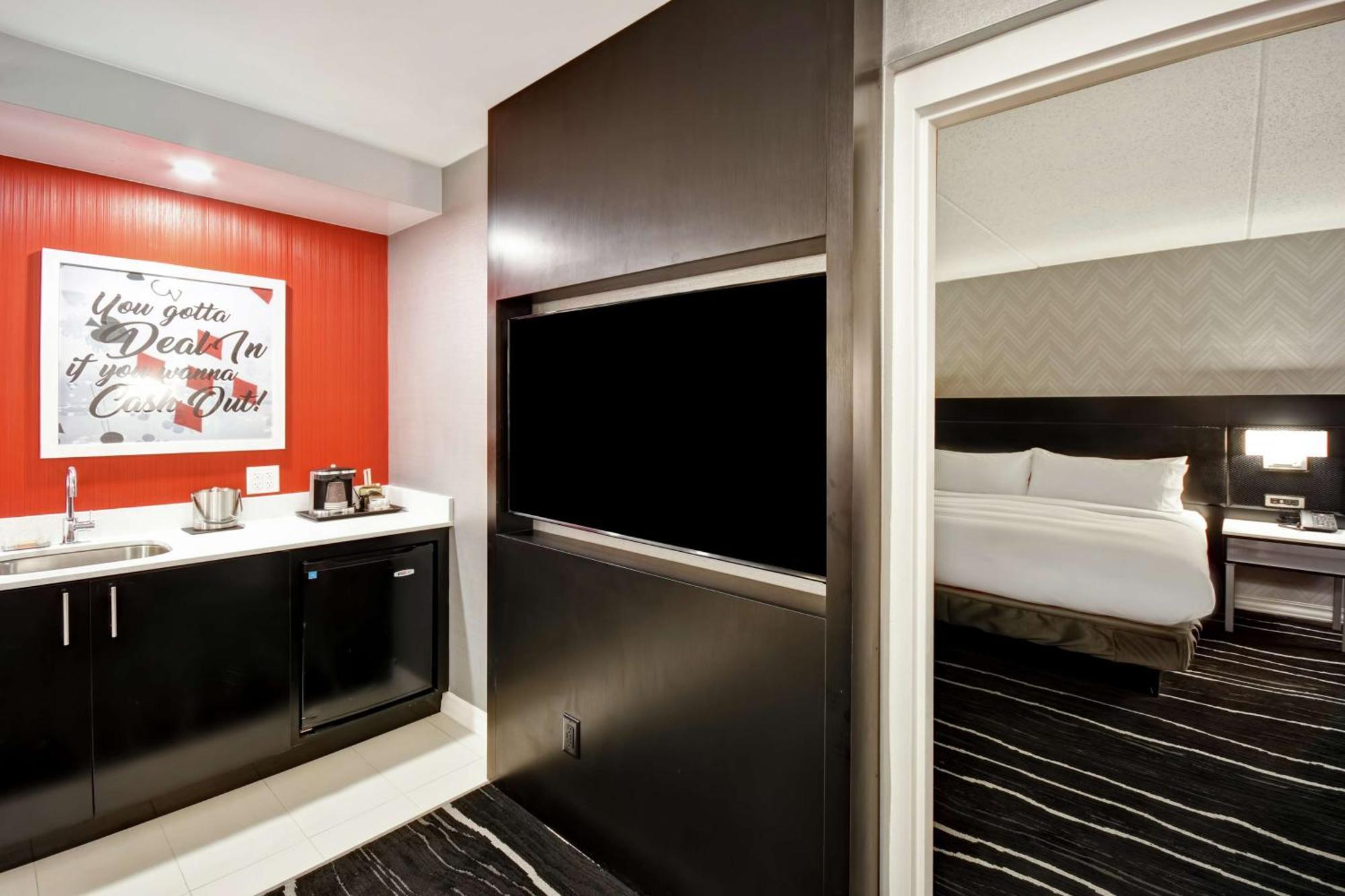 Doubletree By Hilton Deadwood At Cadillac Jack'S Exterior photo